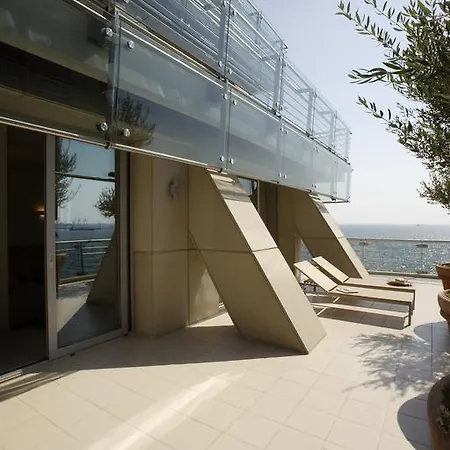 Daios Luxury Living Otel 5*