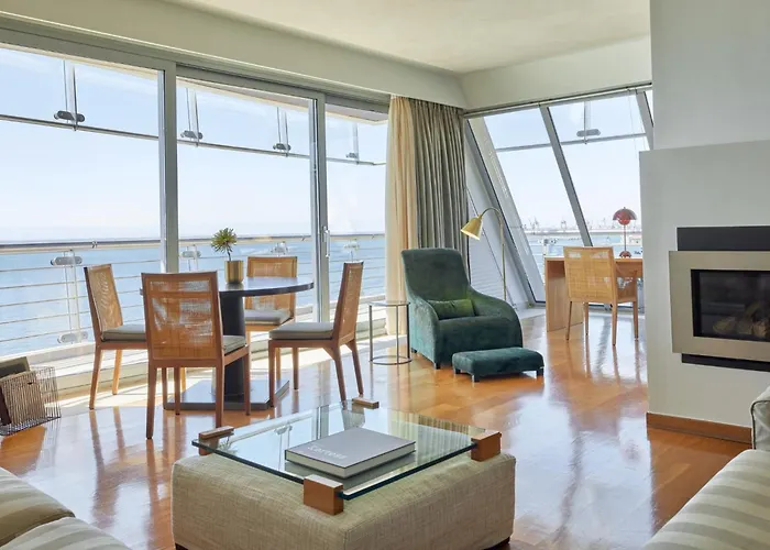 Daios Luxury Living 5* סלוניקי