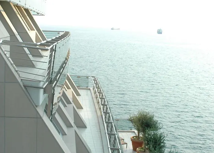 Daios Luxury Living