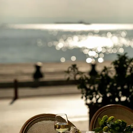 Hotell Daios Luxury Living