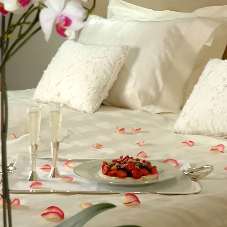 Daios Luxury Living Hotell 5*